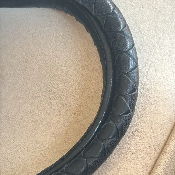 BOTTEGA VENETA Padded Black Intrecciato-Trimmed Leather Satchel. RT $ 3998. - Picture 6 of 16